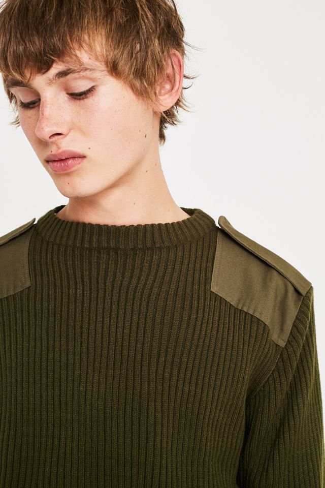 Urban Renewal Salvaged Deadstock - Pull rapiécé olive #4