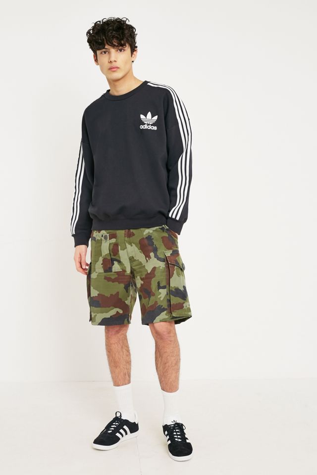 Urban Renewal Vintage Customised Camo Cargo Shorts #4