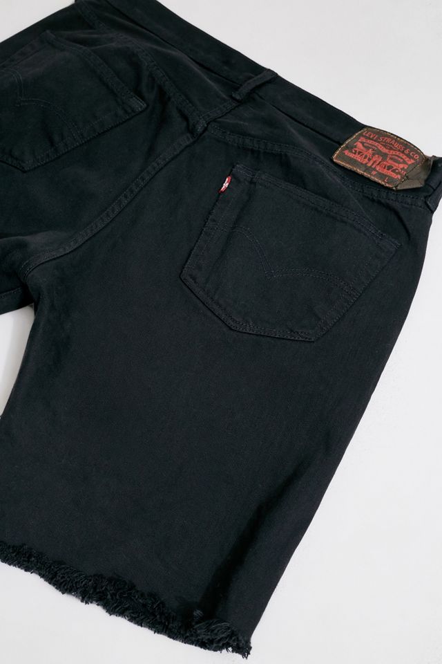 Urban Renewal Remade From Vintage – Abgeschnittene Levi's-Shorts in Schwarz #4