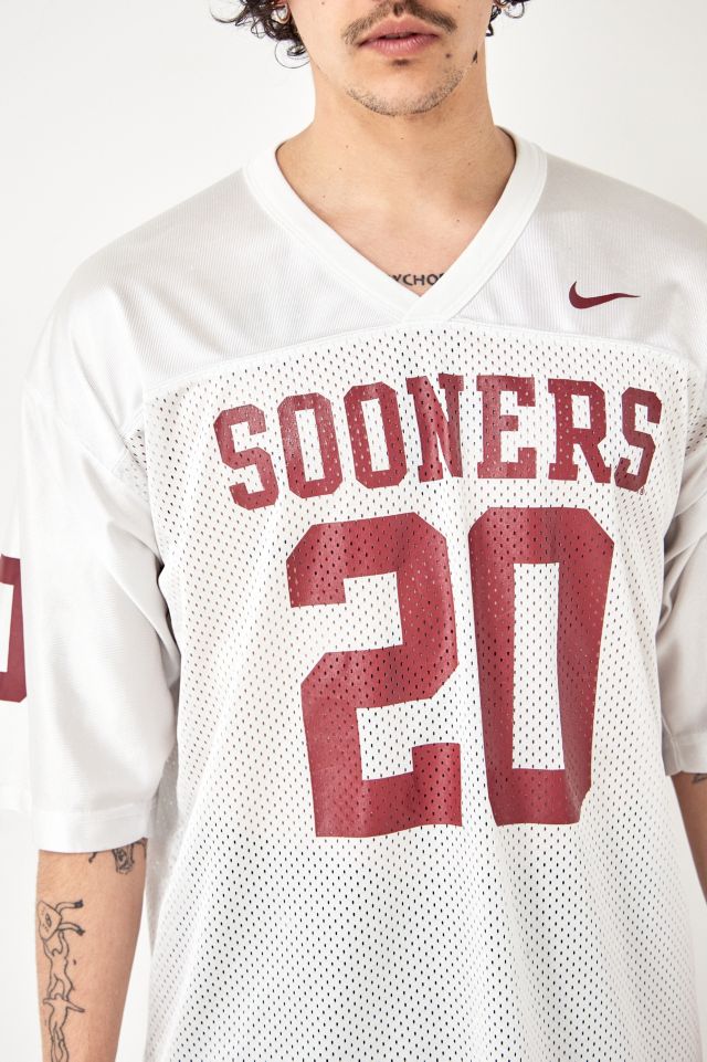 ★Urbandtype.★ Football Jersey T-ShirtWhite UBDUTS002WH Football Practice Jersey Tee | Urban Outfitters Singapore