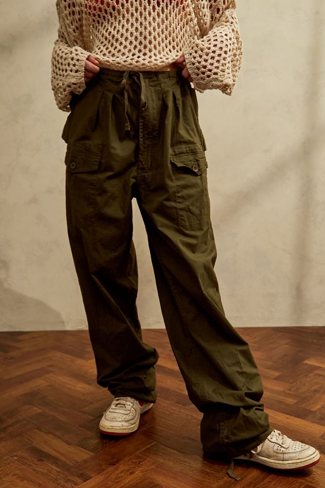 Urban Renewal Salvaged Deadstock Khaki Oversized Cargo Pants Urban
