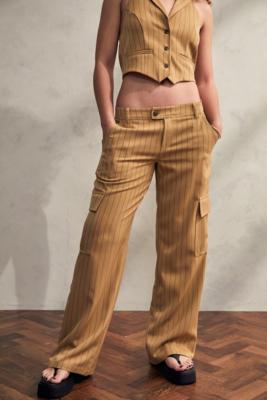 urban outfitters beige cargo pants