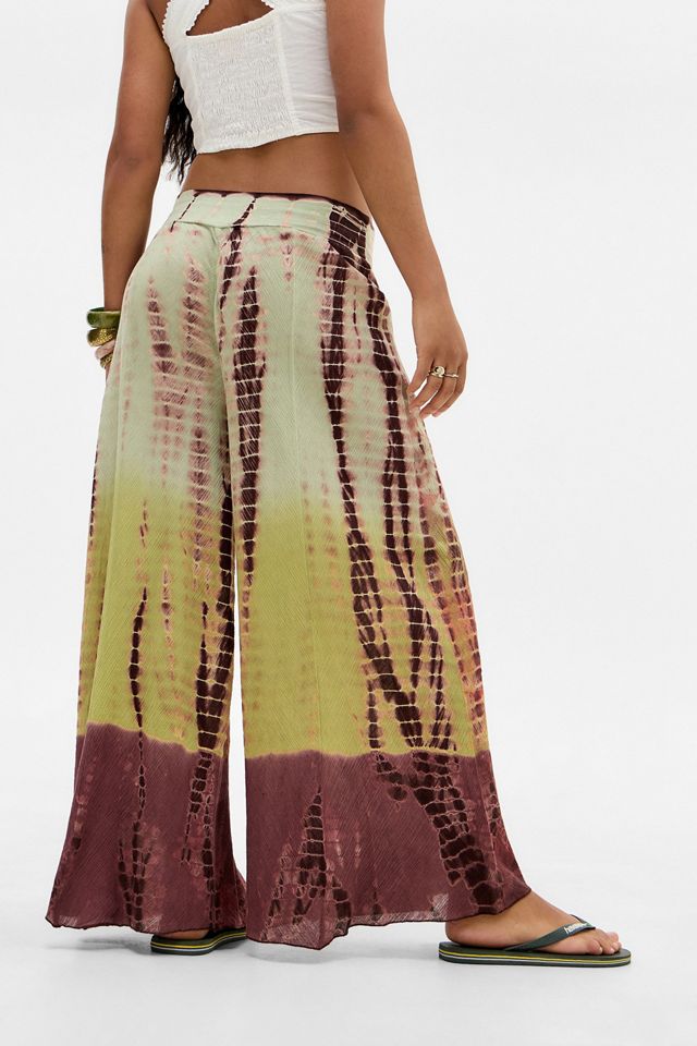 Archive At UO Pantalones Anchos Batik #3