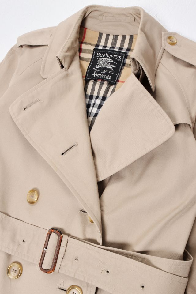 Urban Renewal One-Of-A-Kind Burberry Trench Coat | Urban Outfitters UK