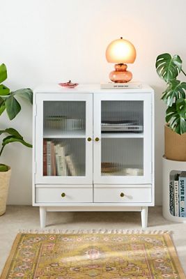 Marlo Cabinet