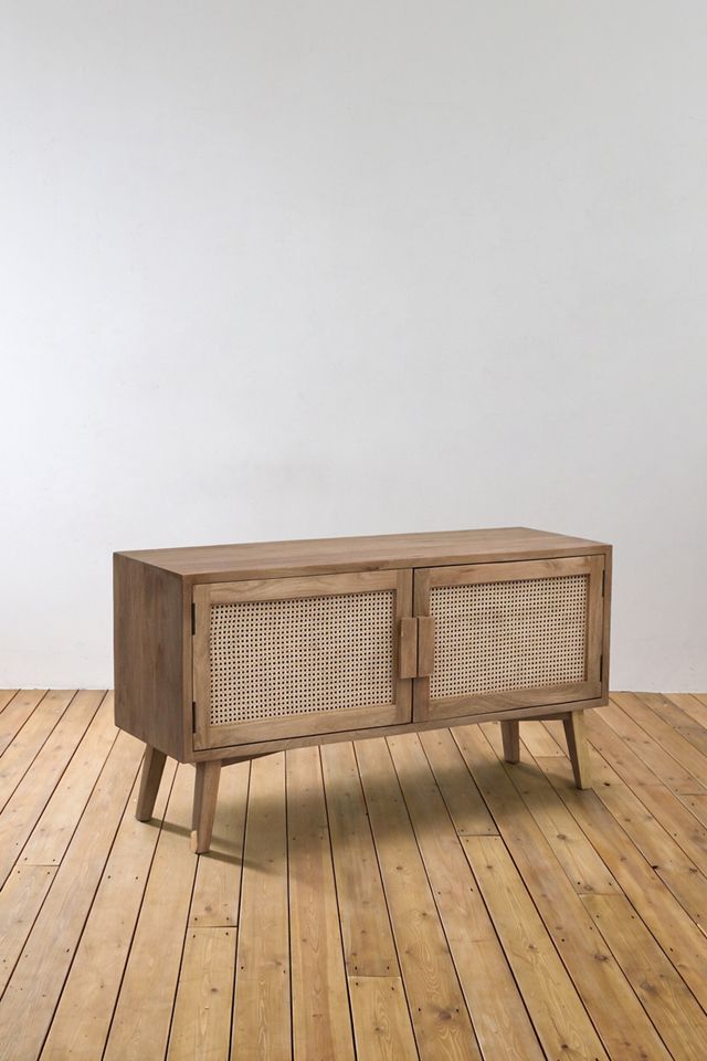 Marte Rattan Media Stand #1