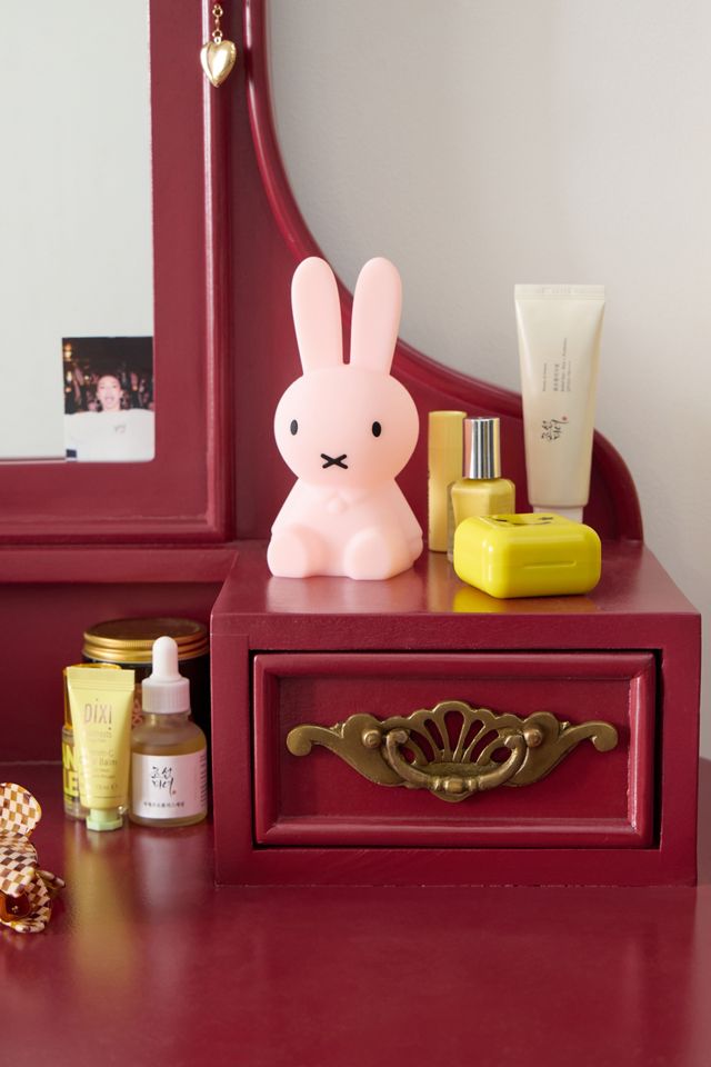 Romantic Vanity  #3