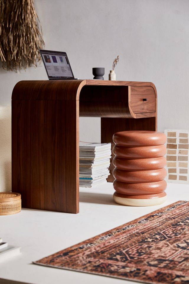 Amelia desk deals urban outfitters