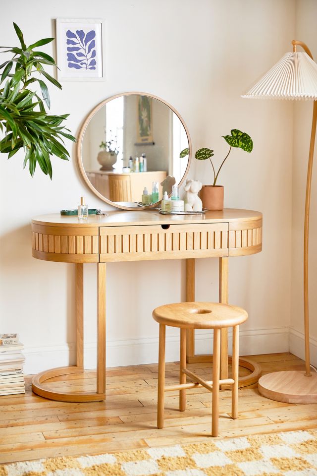 All dressing online table