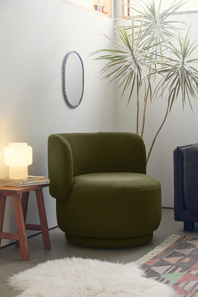 Amaia Swivel Chair | Urban Outfitters UK