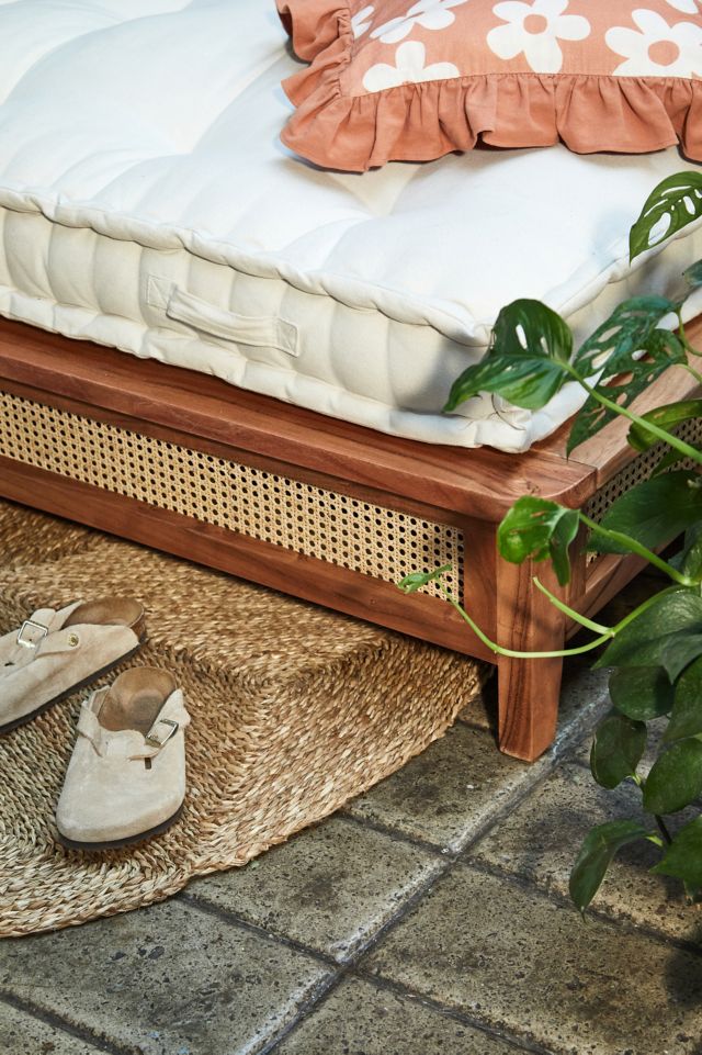 Hopper daybed deals urban outfitters