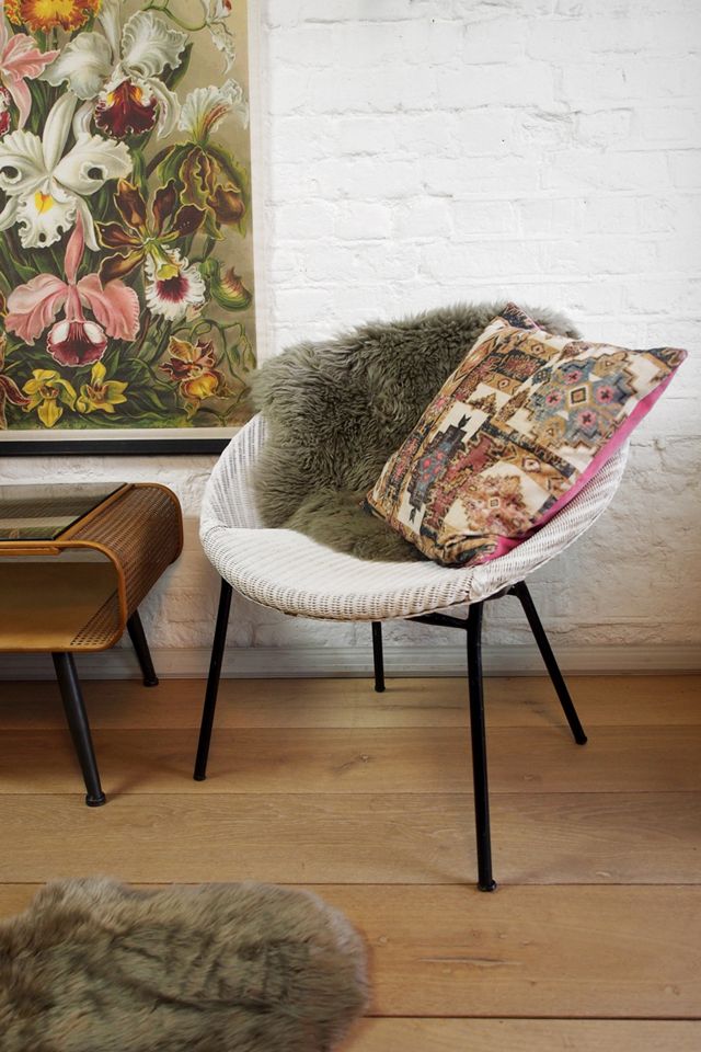 Urban Renewal Vintage 70s Painted Loom Satelite Chair #2