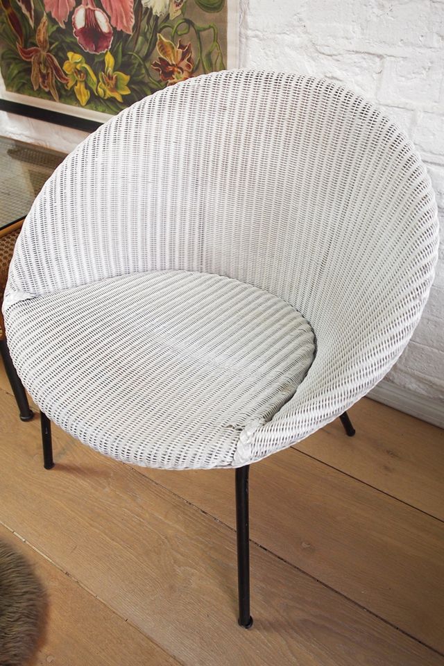 Urban Renewal Vintage 70s Painted Loom Satelite Chair #3