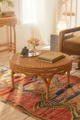 Rattan side deals table urban outfitters