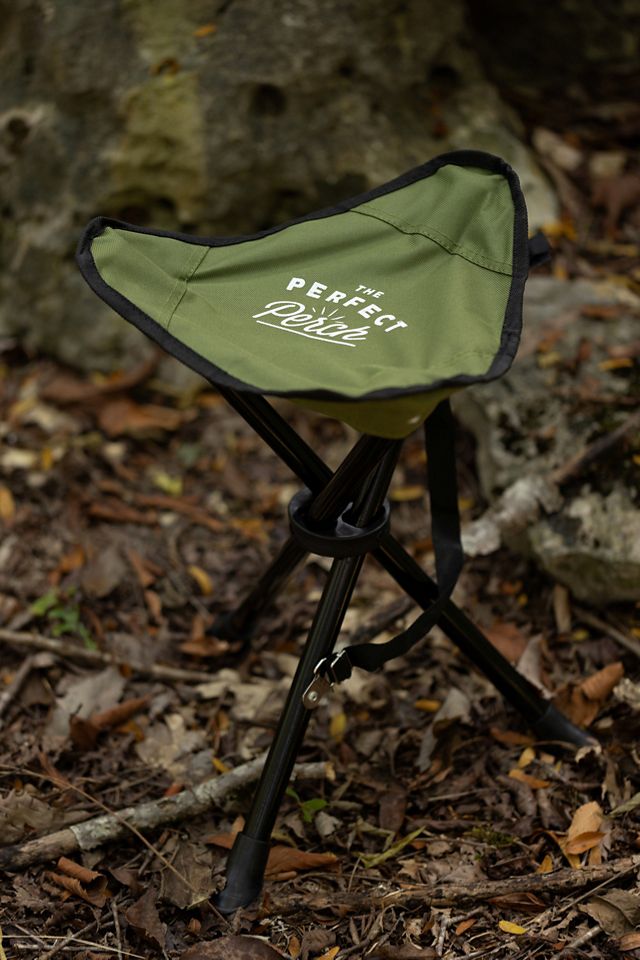 Tripod Camp Stool | Urban Outfitters DE