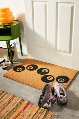 Hello Doormat Product Page