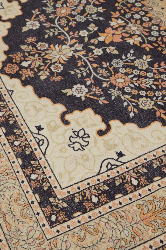 Ivy 5x7 Rug | Urban Outfitters UK