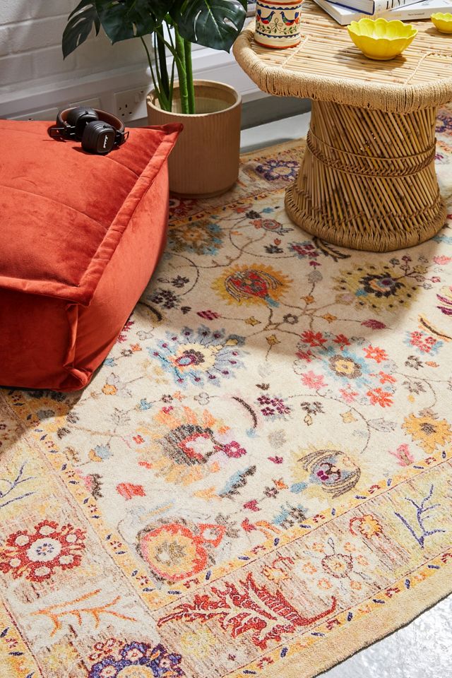 Calliope Chenille 5x7 Rug | Urban Outfitters UK