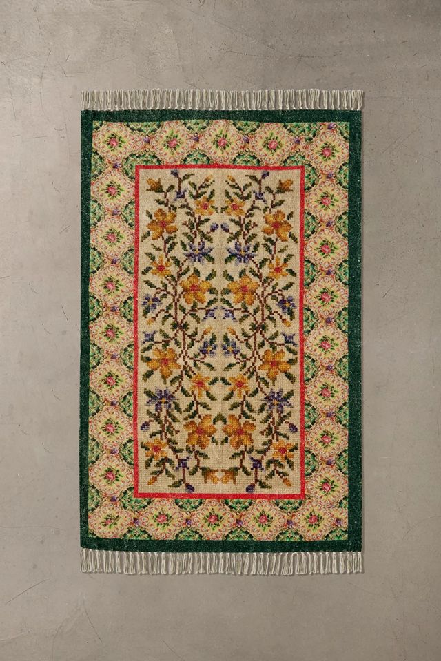 Evelyn Floral 3x5 Rug Urban Outfitters UK