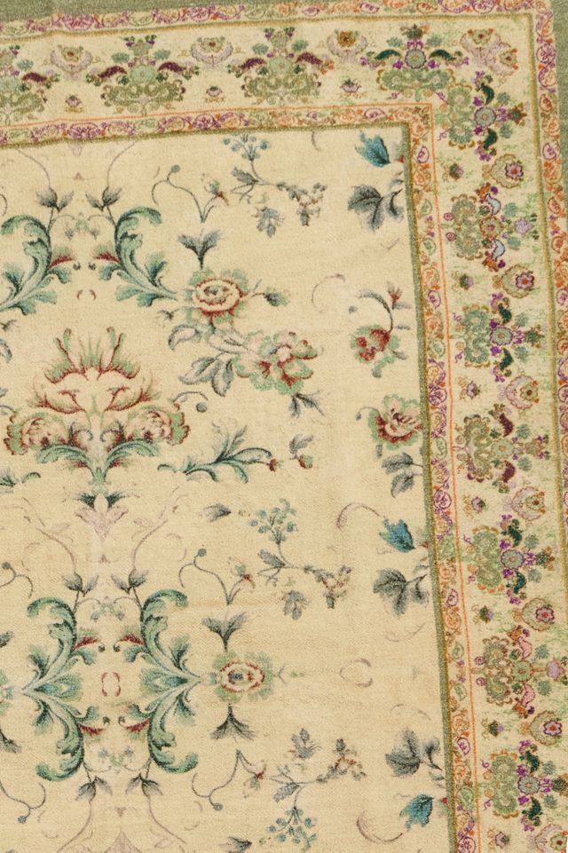 Green Lola 5x7 Rug #1