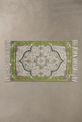 Iona Dotted Medallion 2x3 Rug