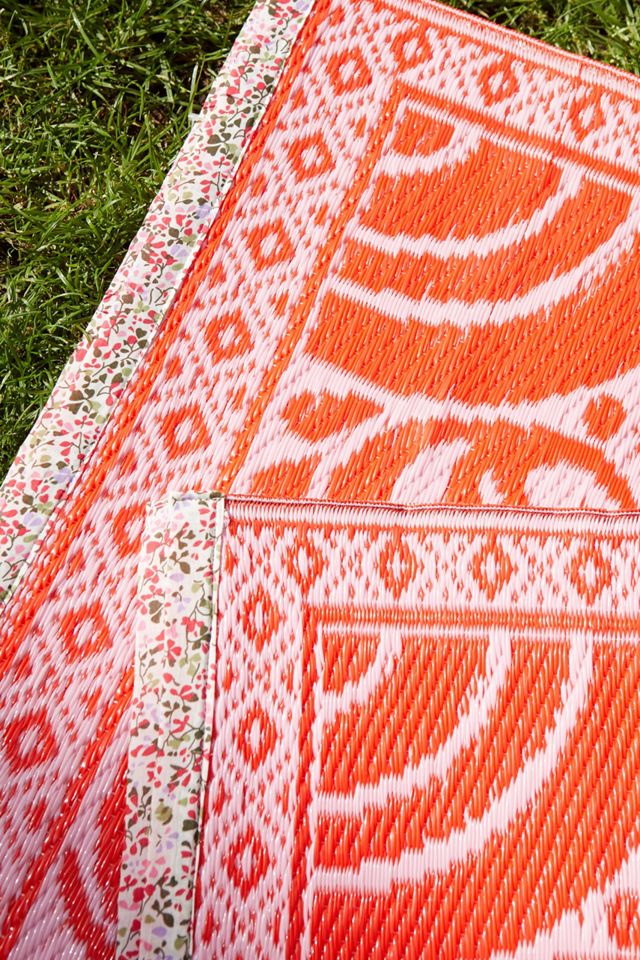 Red Woven Rug | Urban Outfitters UK