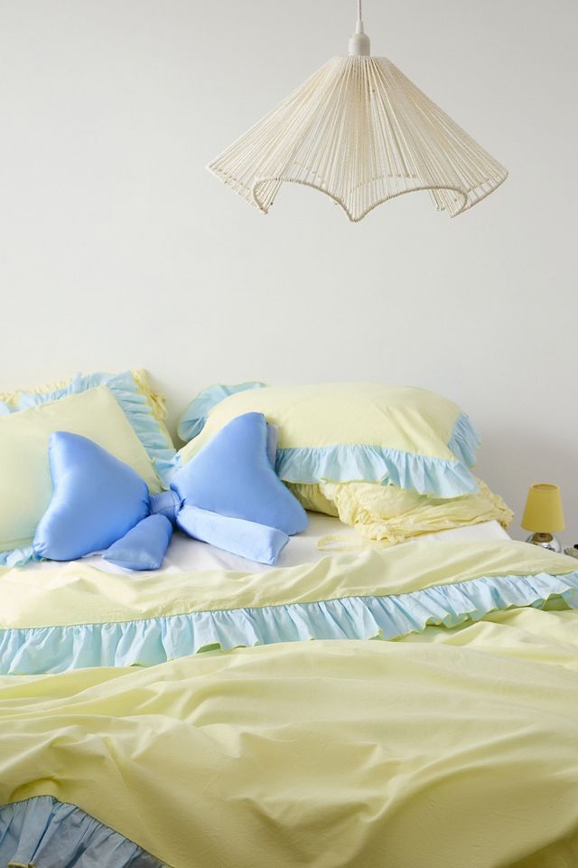 White Scalloped Lampshade #1