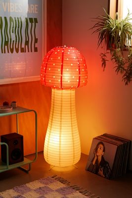 Pilz-Stehlampe