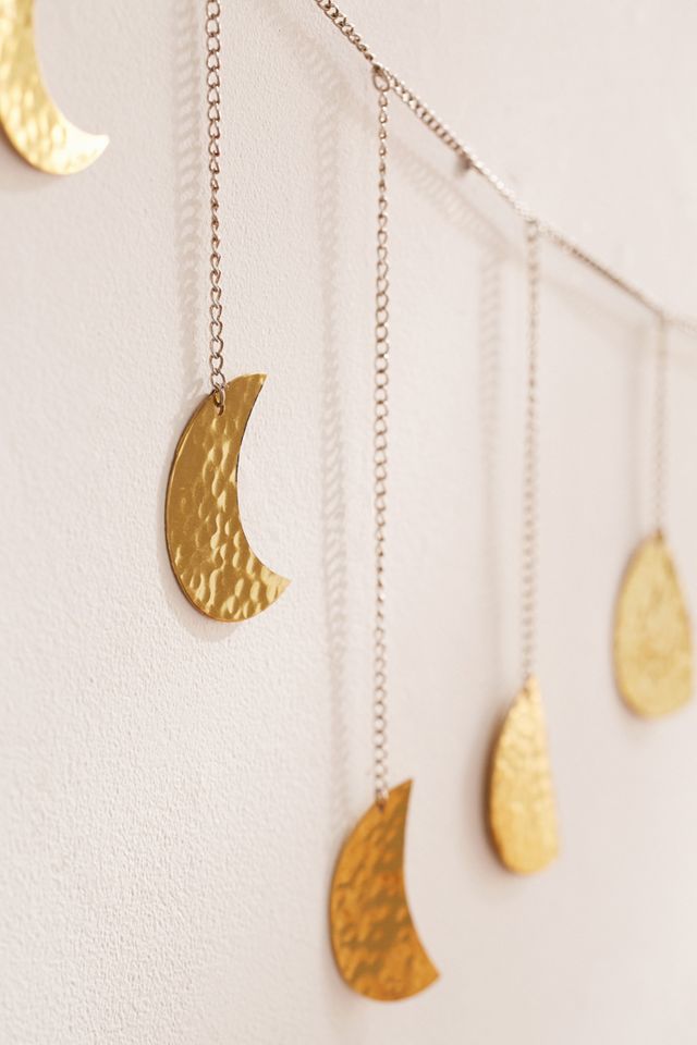 Wanddeko mit Mondmotiven #1