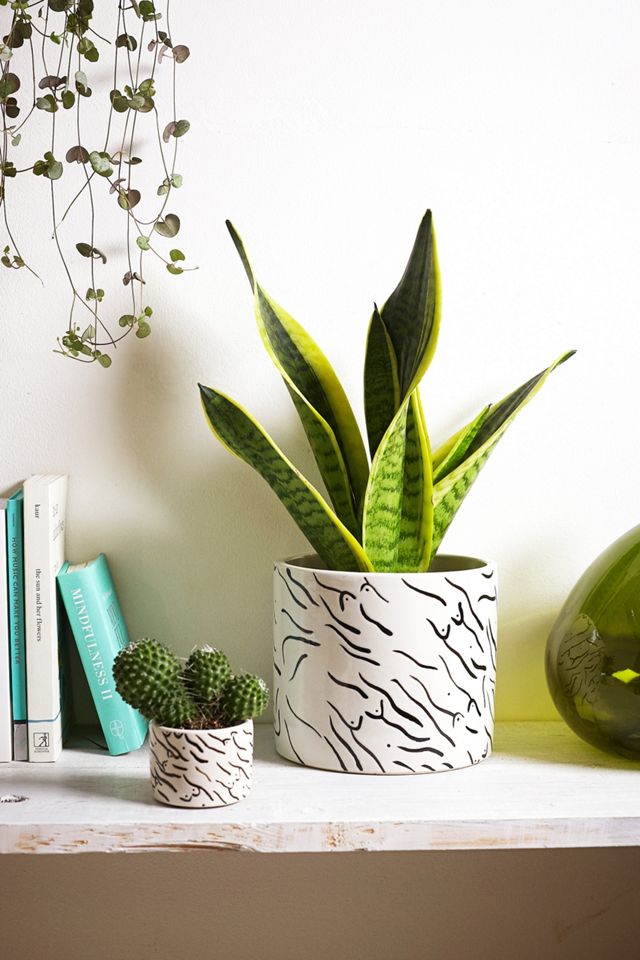 Medium Female Form Planter | Urban Outfitters UK
