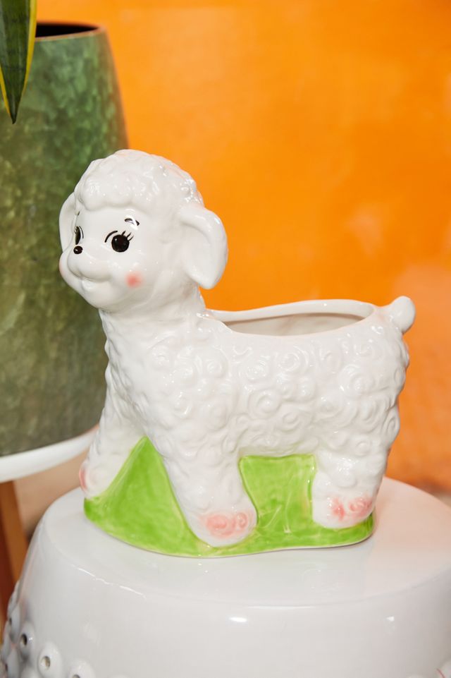 Lamb Planter #1
