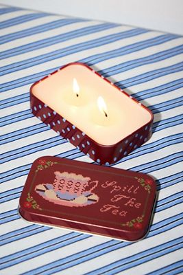 Bougie en boîte Spill The Tea