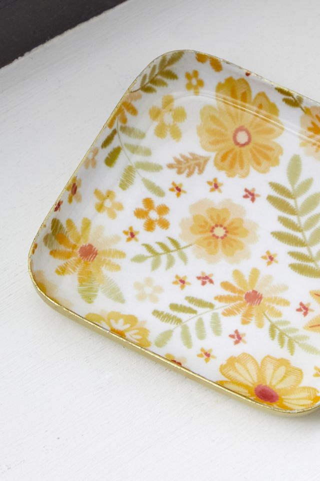 Bandeja de baratijas florales de verano Urban Outfitters ES
