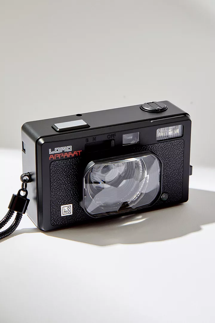 urbanoutfitters.com | Lomography – Kamera „Apparat" für 35-mm-Pop-Film