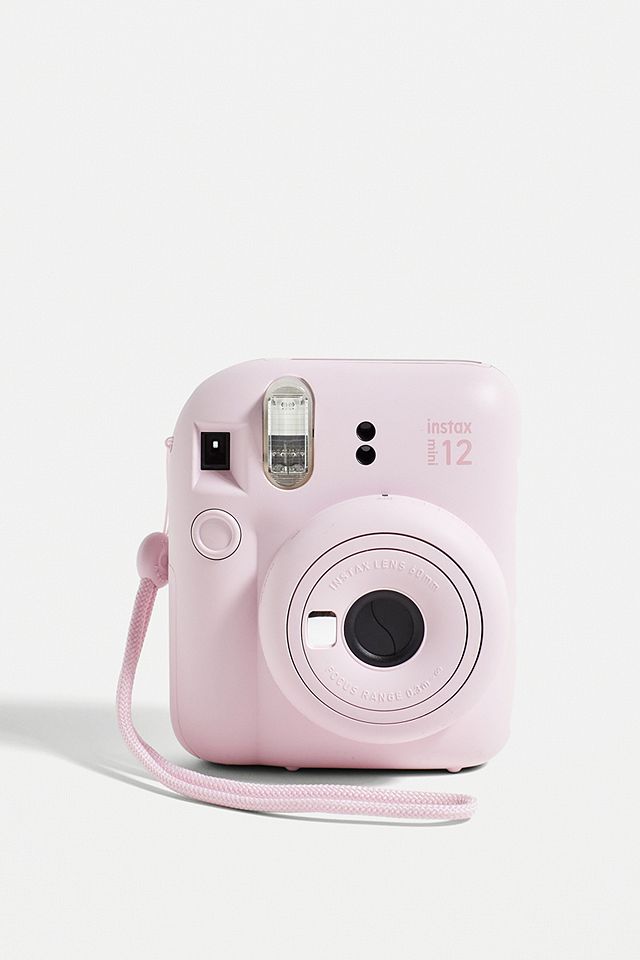 Fujifilm – Sofortbildkamera „Instax Mini 12“ in Rosa | Urban Outfitters DE