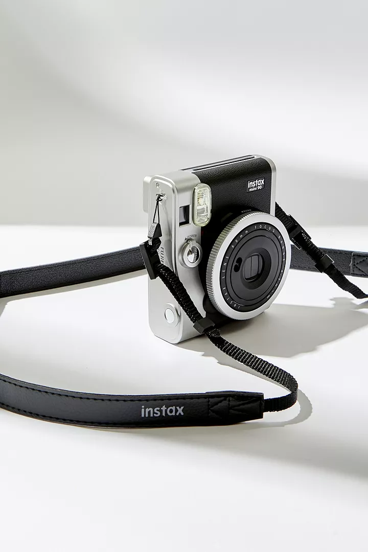 urbanoutfitters.com | Fujifilm Instax Mini 90 Kamera