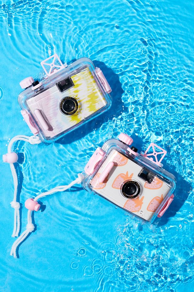 SUNNYLiFE Strawberry Underwater Camera #1