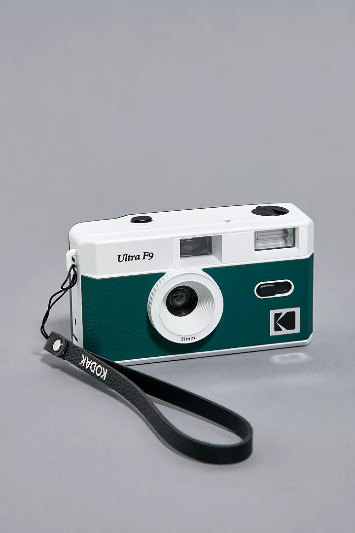 urbanoutfitters.com | Kodak – Wiederverwendbare Kamera „Ultra F9 35 mm“ in Grün
