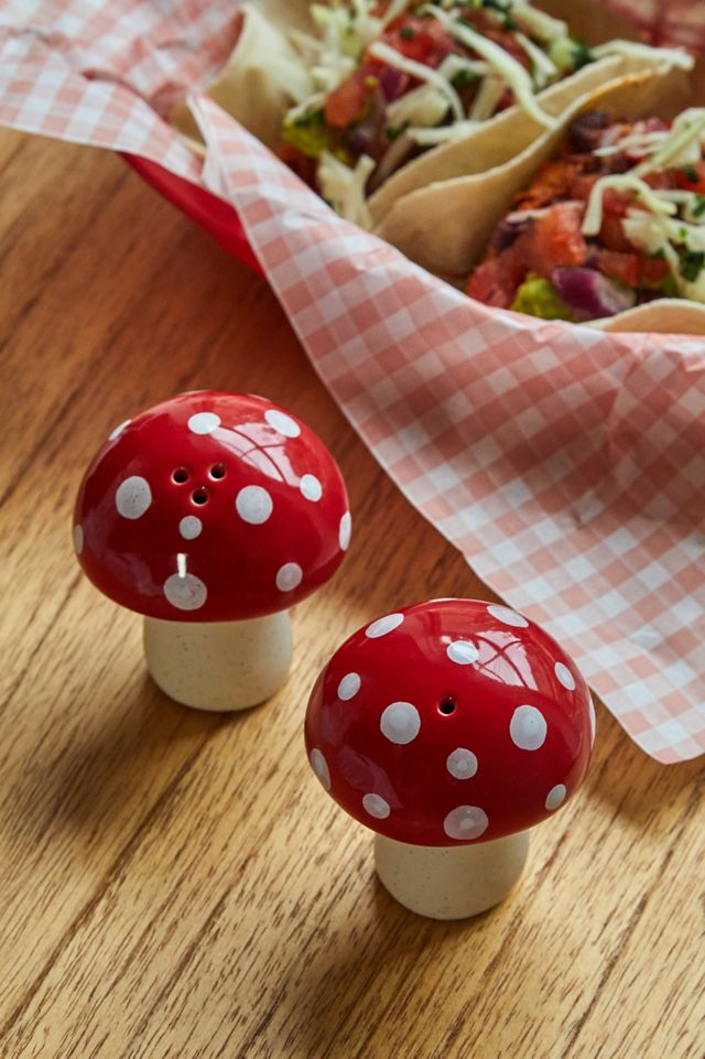 Mushroom Salt and Pepper Shakers