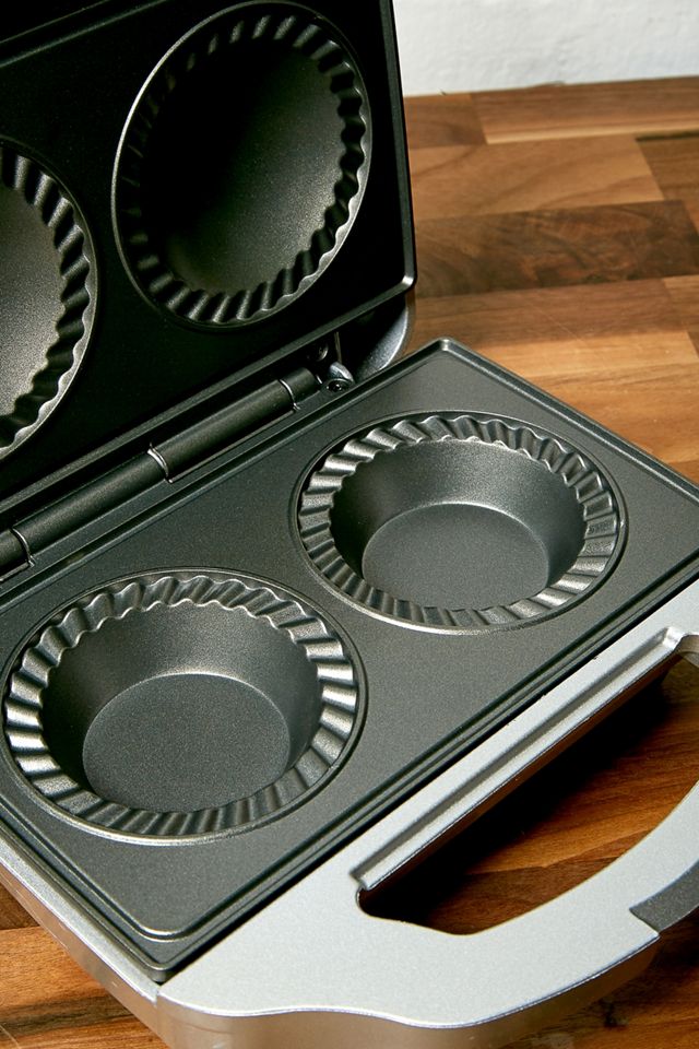 Quest Double Pie Maker | Urban Outfitters UK