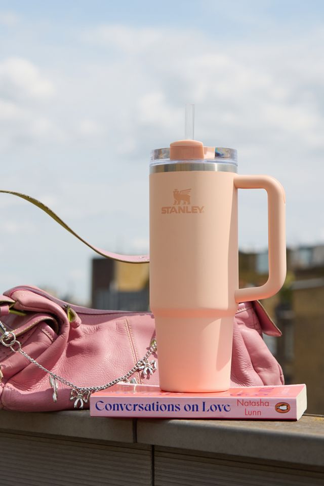 Stanley UO Exclusive Peach Cream Quencher H2.0 Flowstate 0.8L / 30oz Tumbler #1