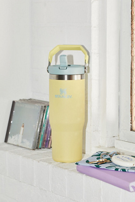 Stanley Pomelo Classic Iceflow Flip Straw 0.8L / 30oz Tumbler Product Page