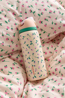 Owala UO Exclusive FreeSip 0.9L / 32oz Water Bottle Product Page