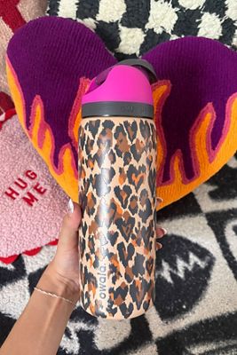 Owala UO Exclusive Leopard FreeSip® 0.9L / 32oz Water Bottle