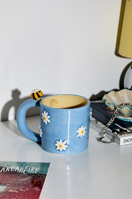 Tasse Abeille Assise