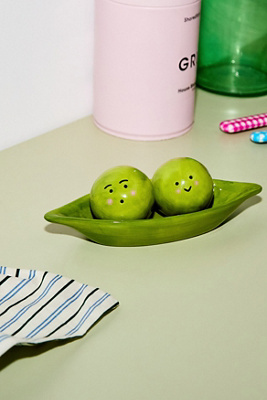 Peas In A Pod Salt & Pepper Shakers