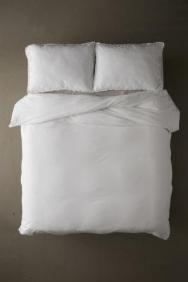 Washed Ruffle Duvet Set With Reusable Fabric Bag - White DOUBLE at Urban Outfitters