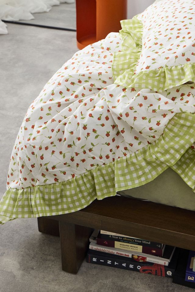 Red Stripe Ruffle Duvet Set