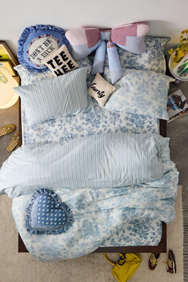 Toile Stripe Reversible Duvet Set Product Page