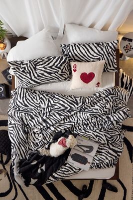 Meubles d'ameublement et textiles